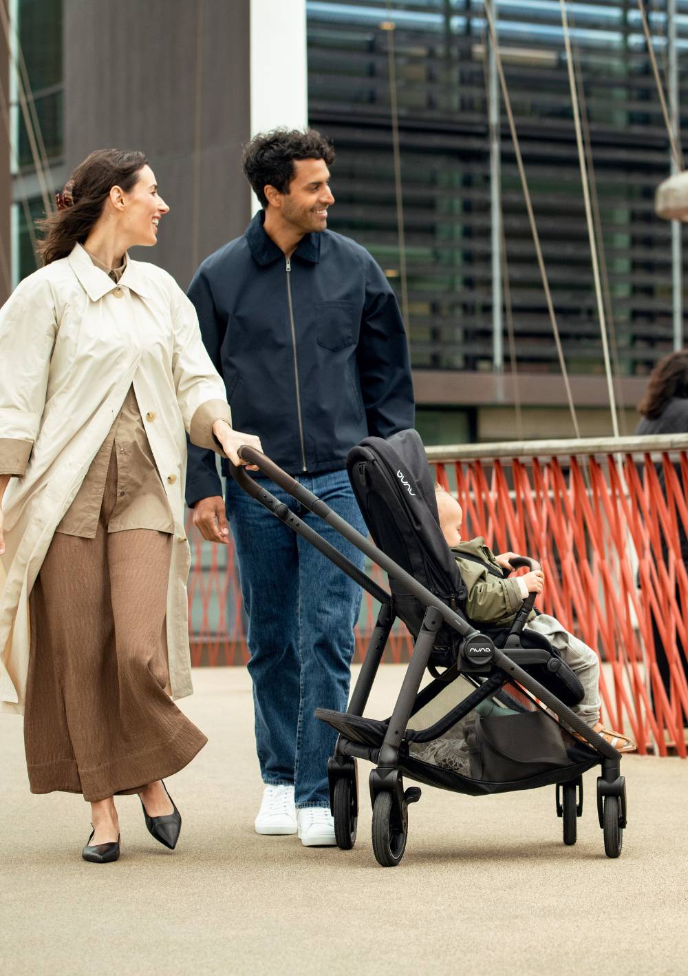 Nuna SWIV Kinderwagen Caviar