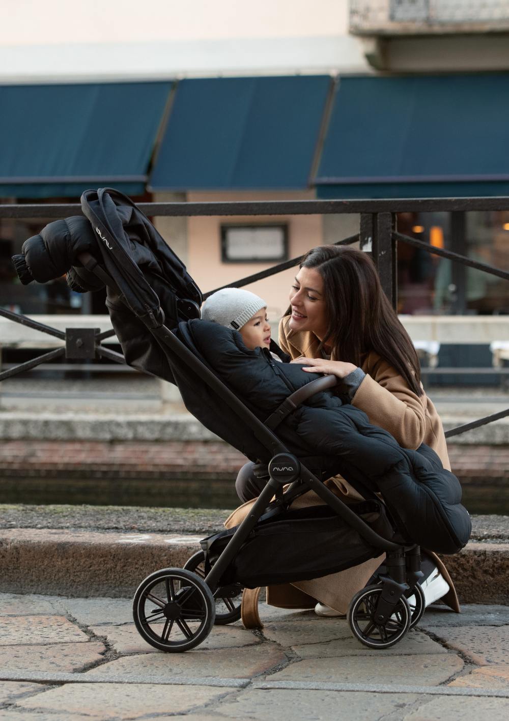 Nuna TRVL lx Buggy Caviar