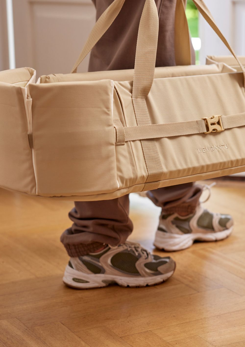 Membantu Babytragetasche