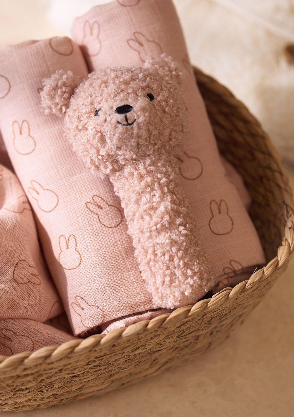 Rassel 'Teddy Bear' Wild Rose