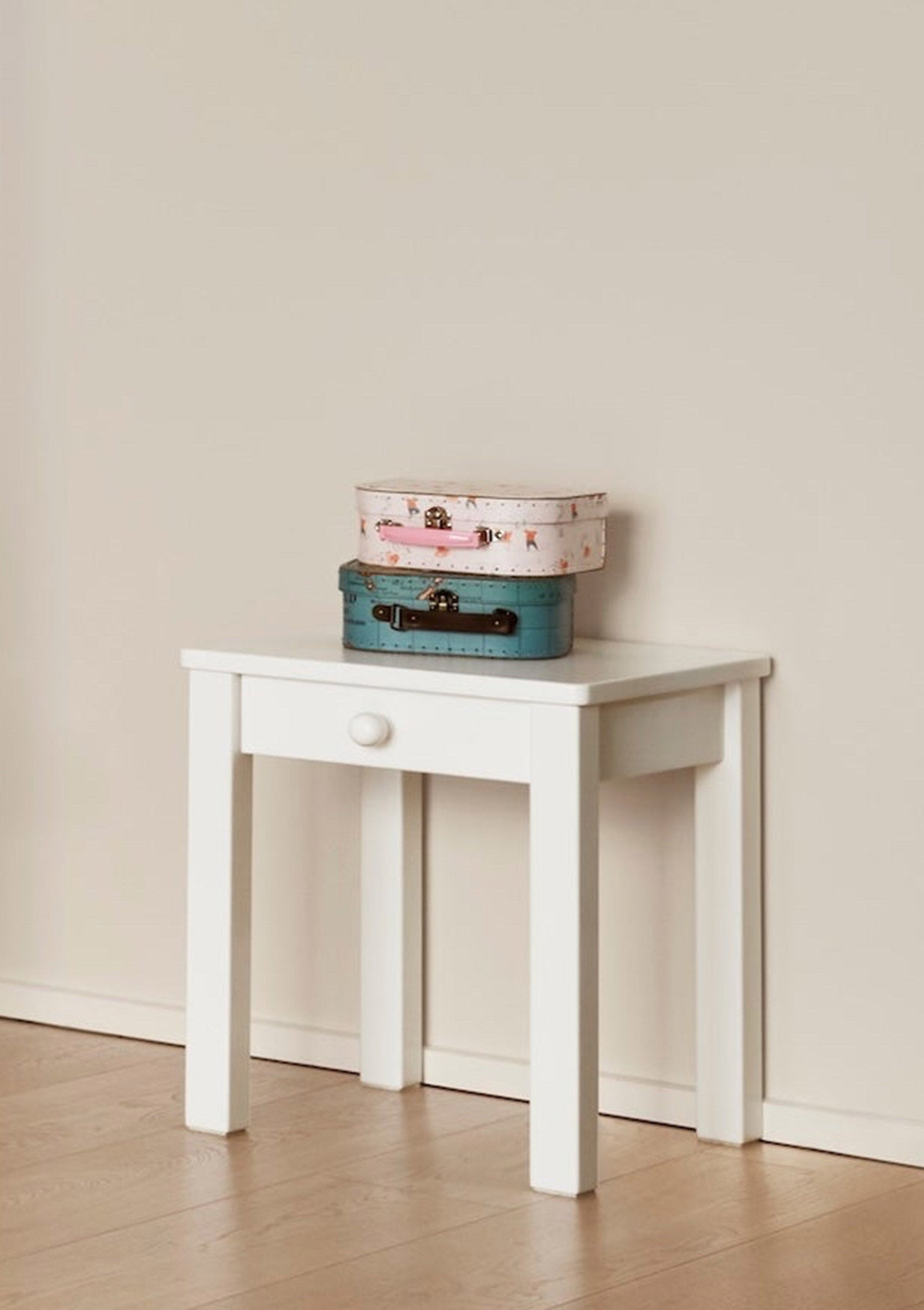 Isle of Dogs Nachttisch weiß mit Schublade