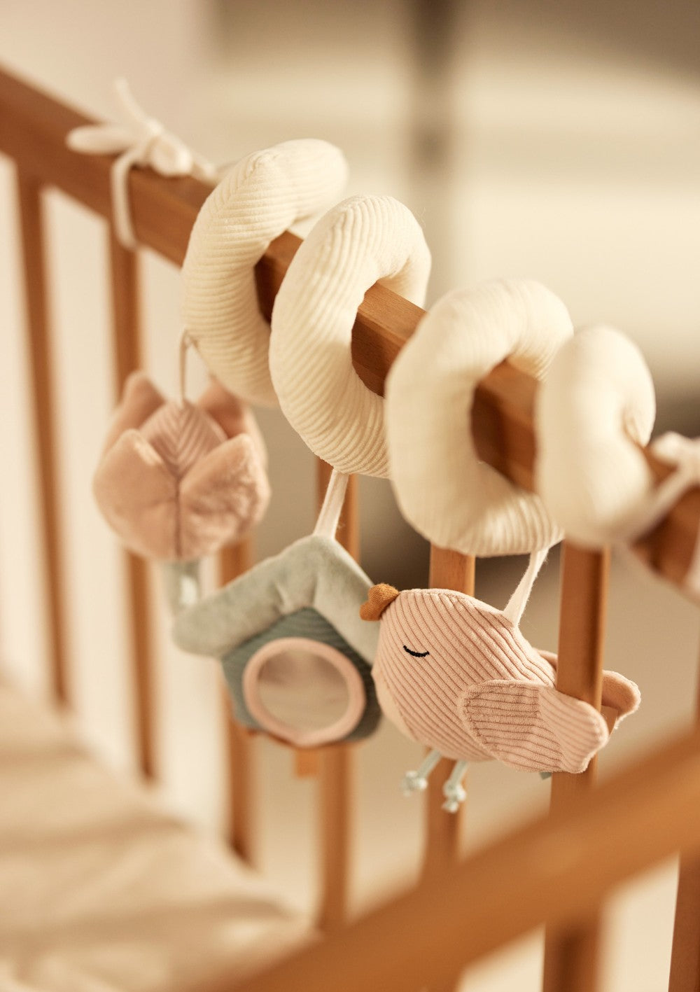 Jollein Aktivitäten Spirale 'Lovely Birds'