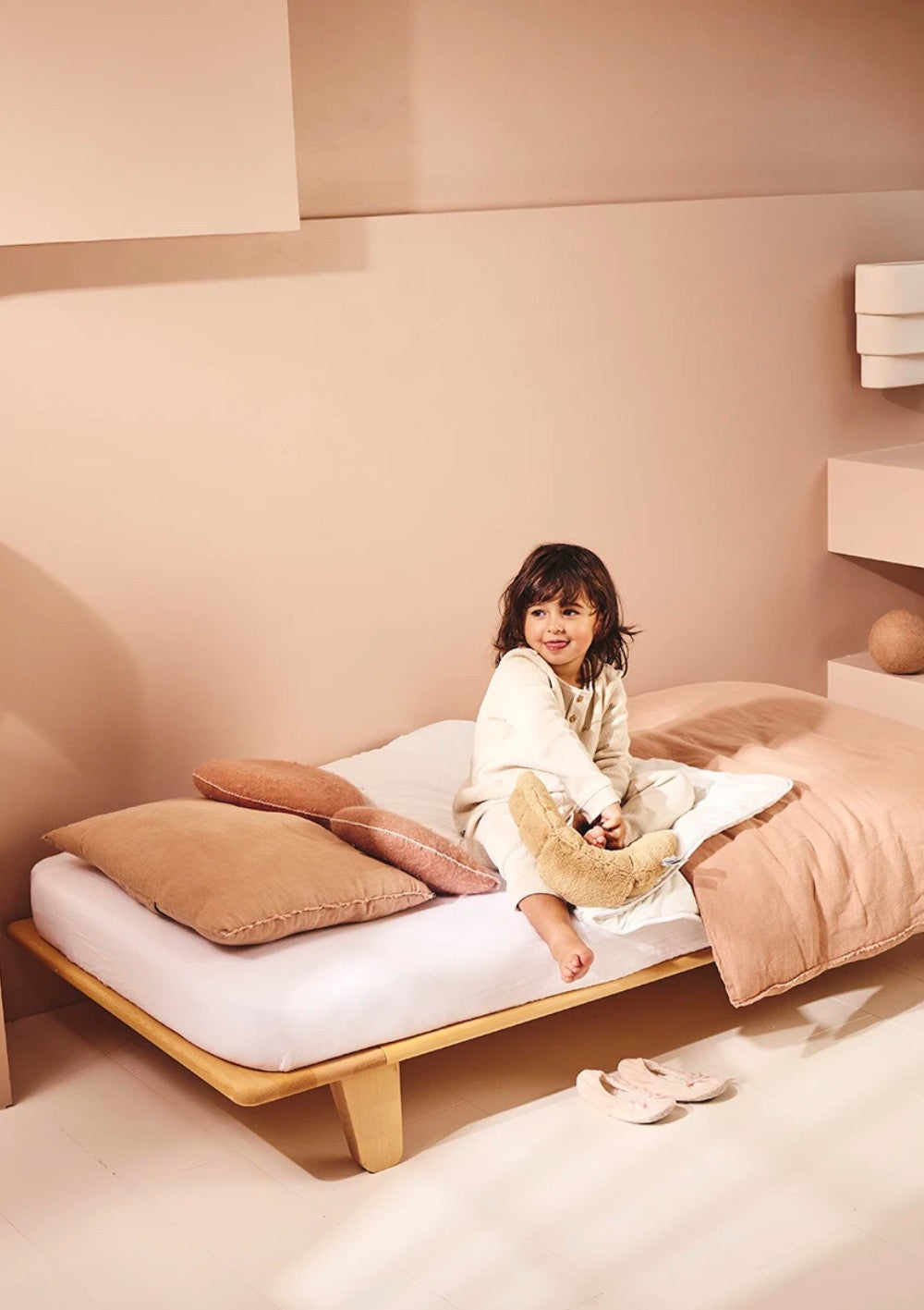 Charlie Crane Juniorbett 'Yomi'