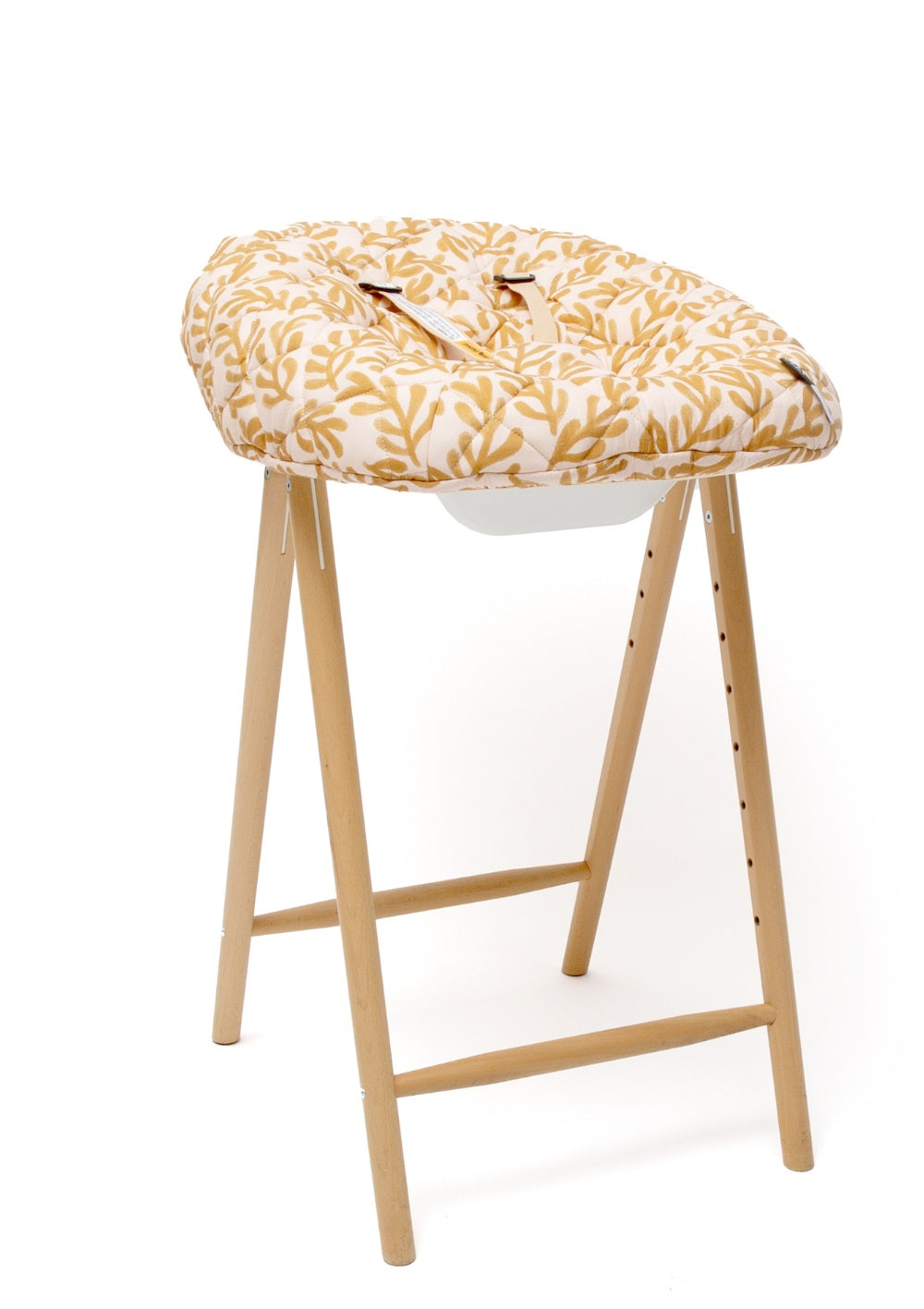 Charlie Crane Neugeborenen-Aufsatz für 'TOBO' Season Paper