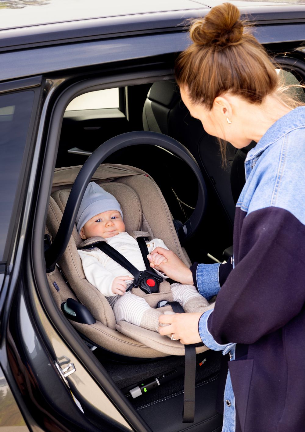 BeSafe Babyschale 'Go Beyond2' Dark Sand SoftBreeze