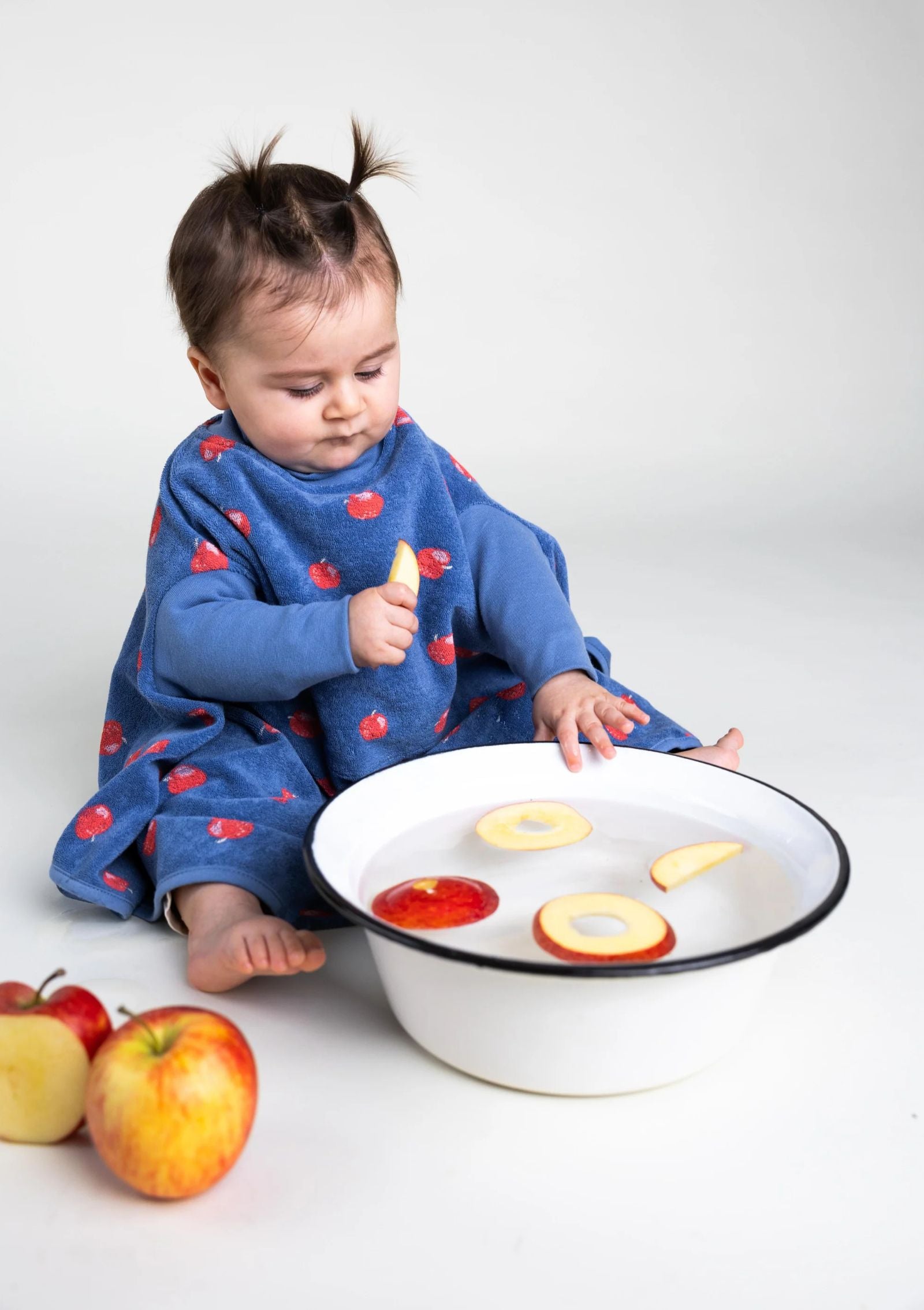 Little Casimir Lätzchen 'Boo' Midnight Apple