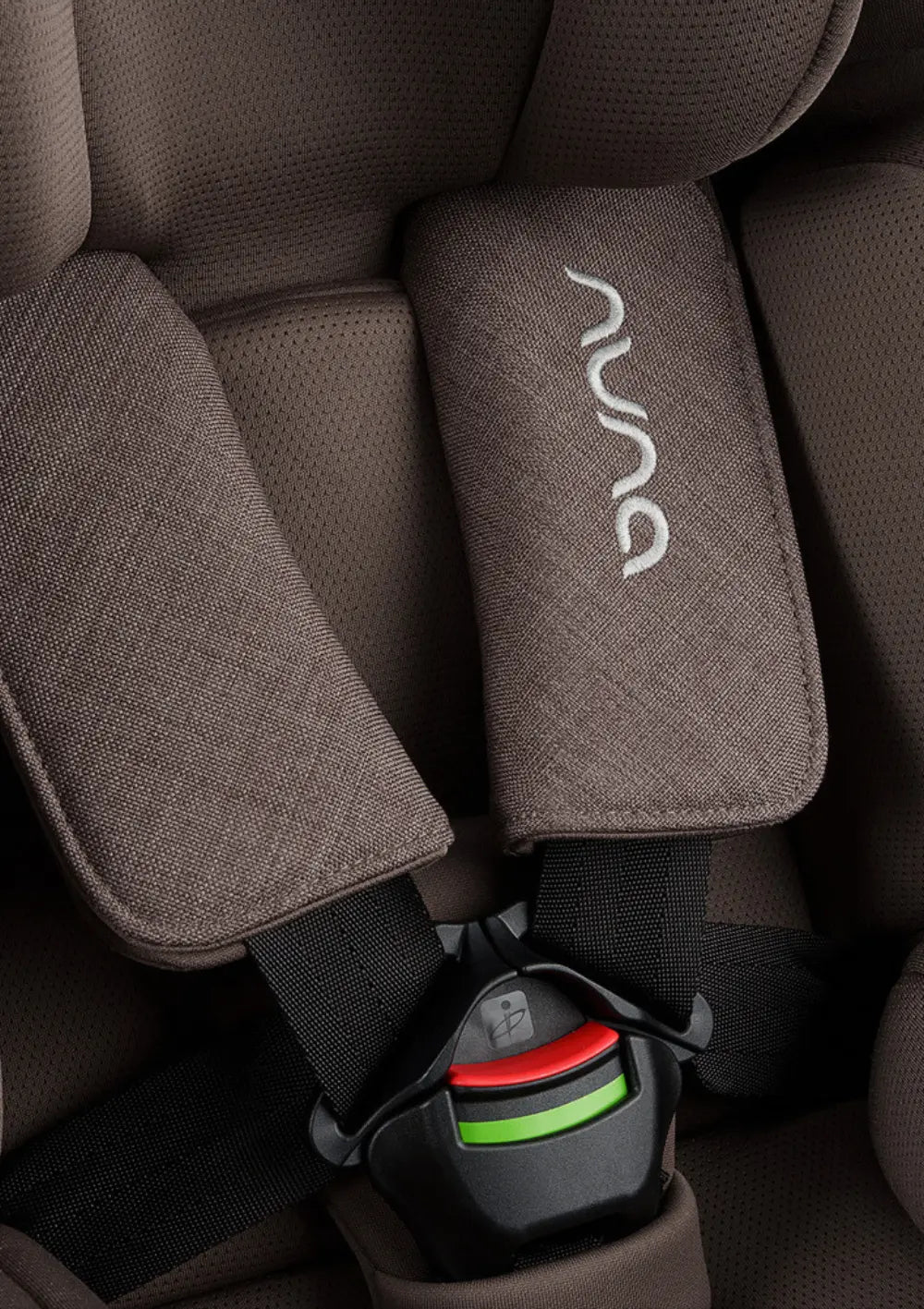 Nuna Kindersitz mit Belüftung 'RELX wind' Chestnut