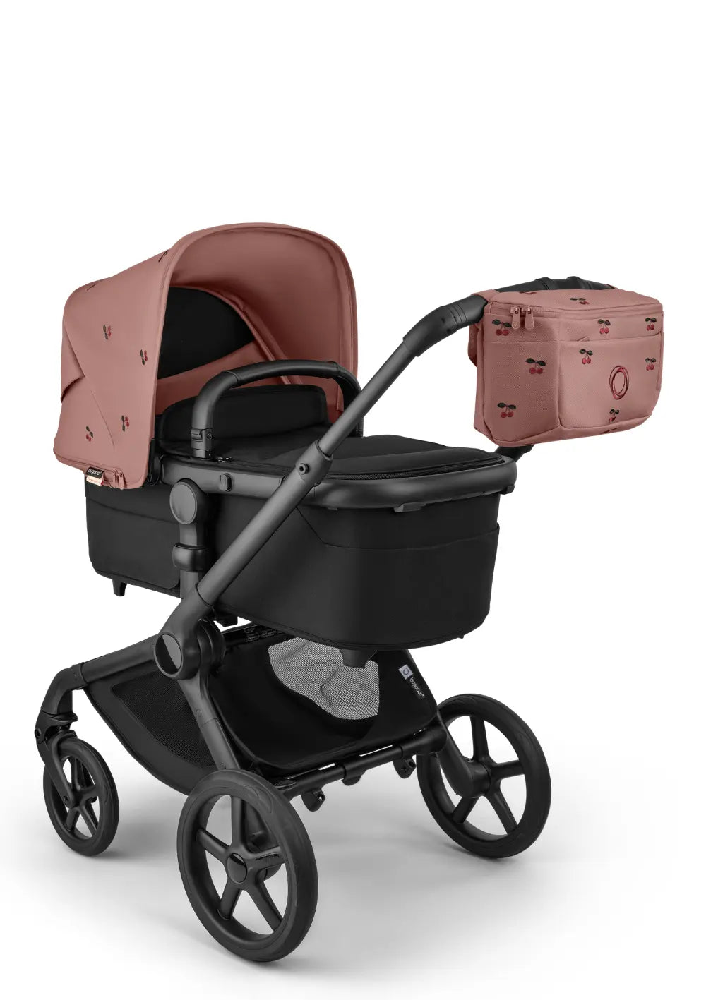 Bugaboo Organizer 'x Konges Sløjd' Dusty Pink / Cherry am Kinderwagengestell befestigt