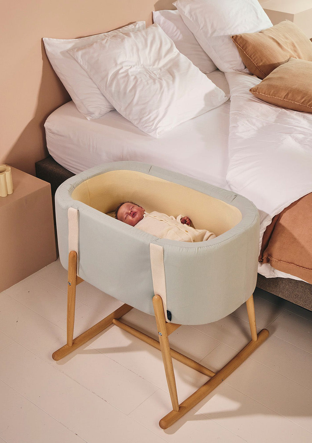 Charlie Crane Moseskorb 'Kuko' Farrow