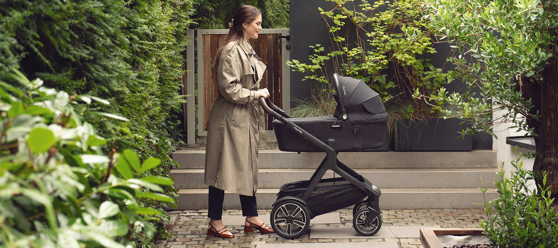 Nuna - Premium Kinderwagen-Marken bei KIND DER STADT - im Bild: nuna Demi next