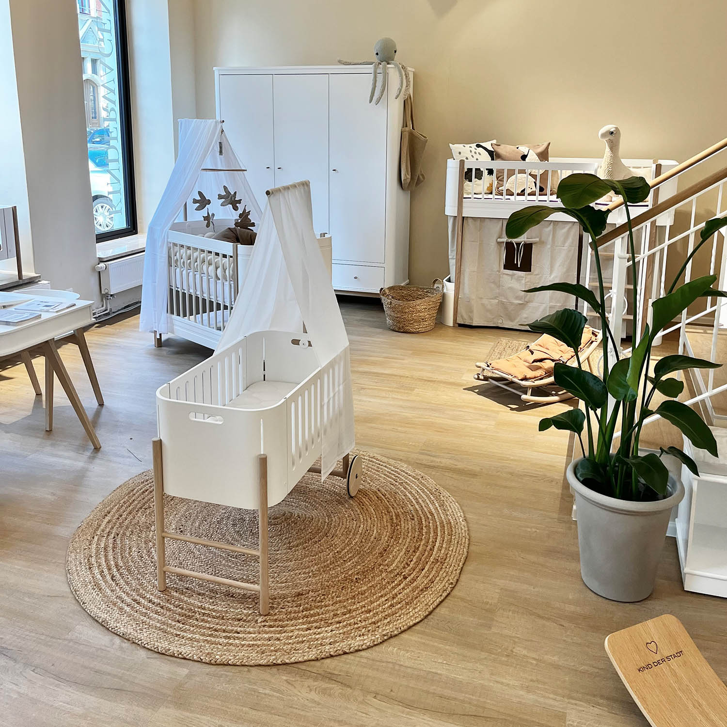 Impression aus unseren KIND DER STADT Läden - im Bild: Kinderzimmer-Ausstellung