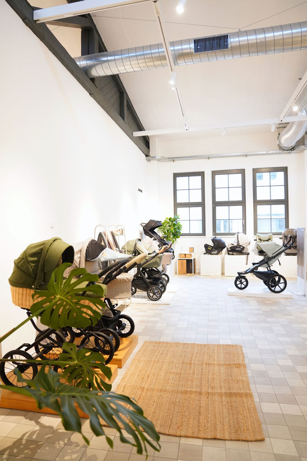 Erstausstattung - Kinderwagen bei KIND DER STADT Oldenburg