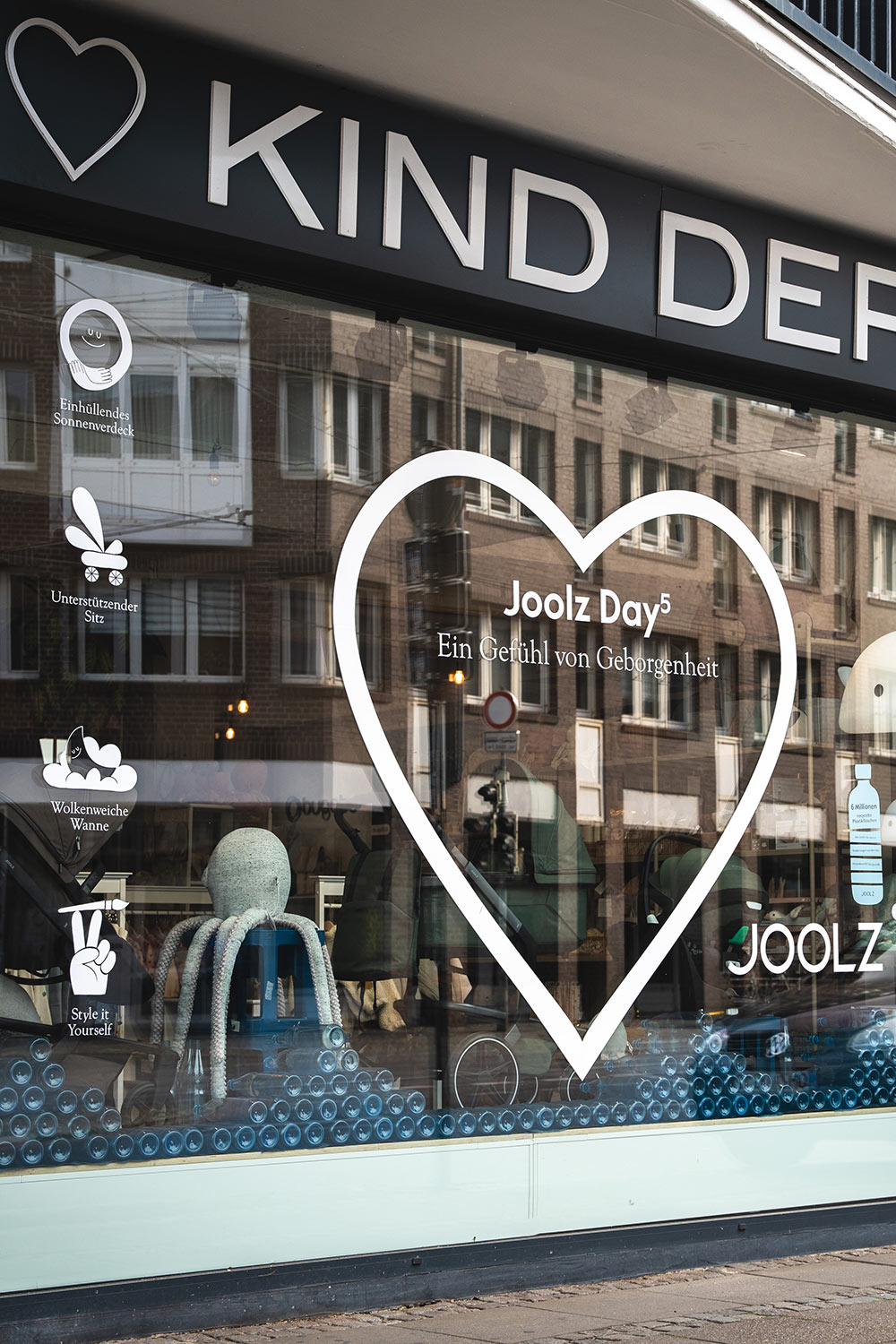 KIND DER STADT Bremen Außenansicht - Schaufenster - Beratung mit Herz