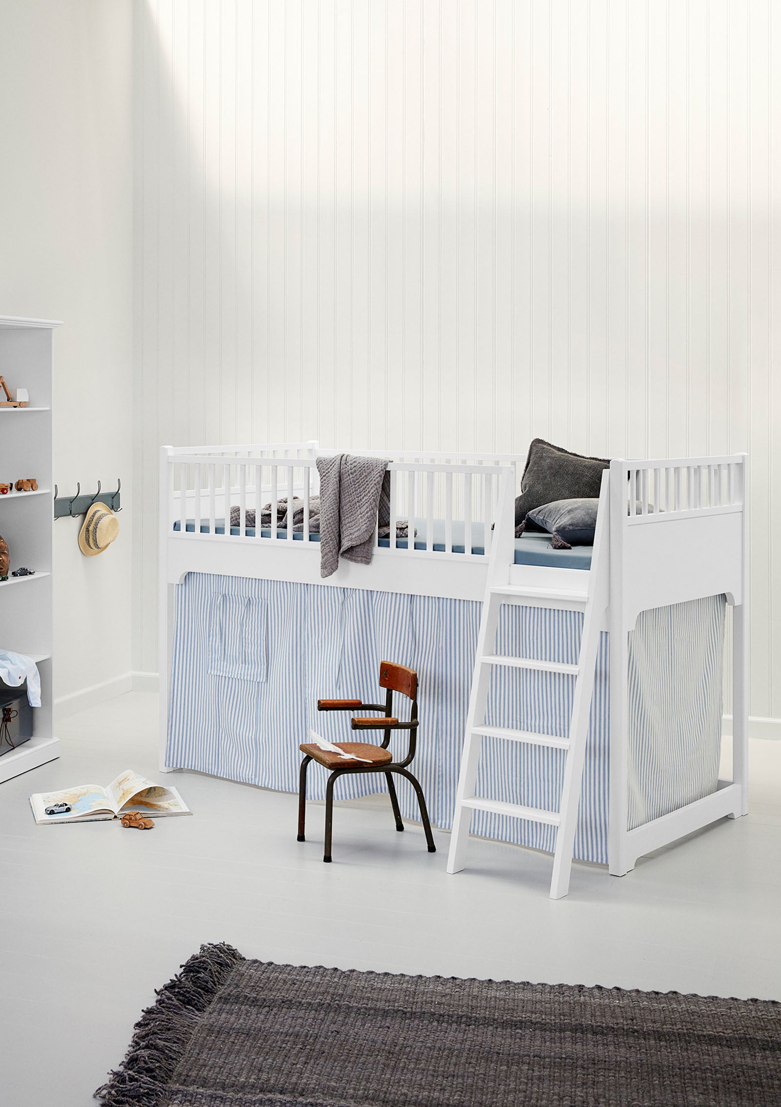 'Seaside' halbhohes Hochbett weiß