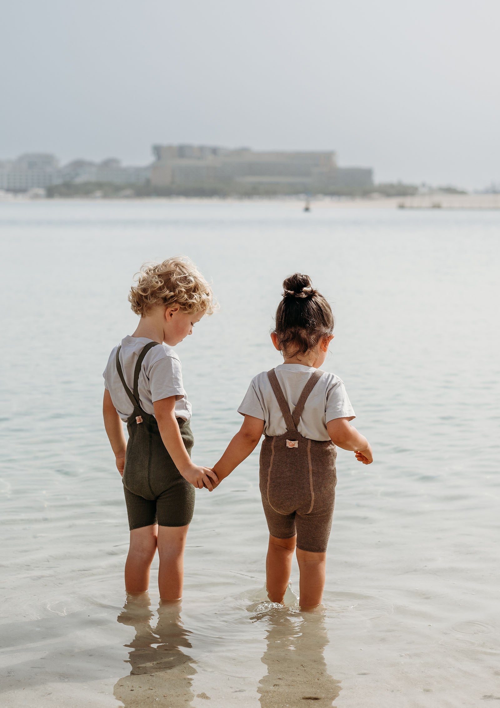 Kurze Strumpfhose mit Trägern cocoa blend