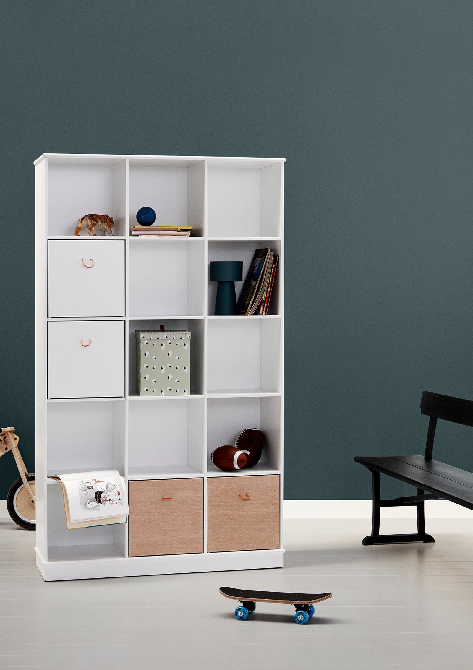 'Wood' Standregal vertikal 3 x 5 m / weiß mit Sockel