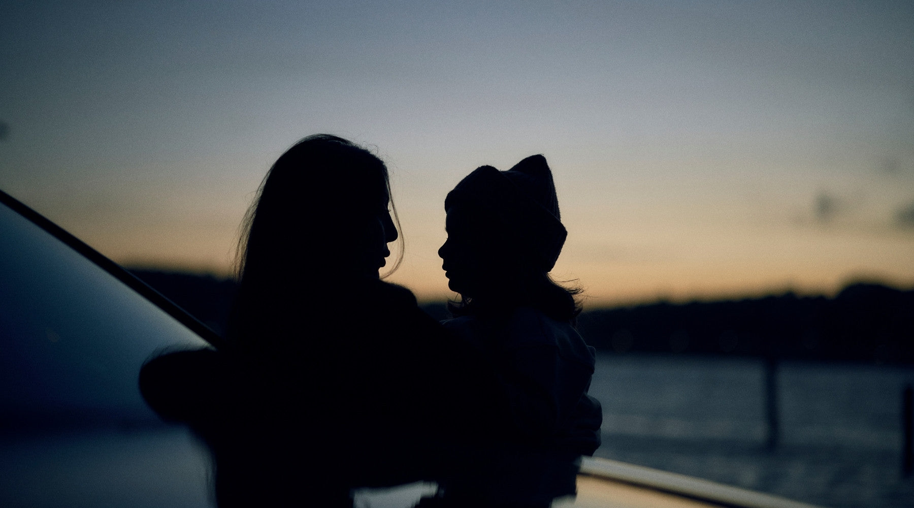 Die größten Mythen zur Baby-Erstausstattung im Check - Image-Bild von Axkid