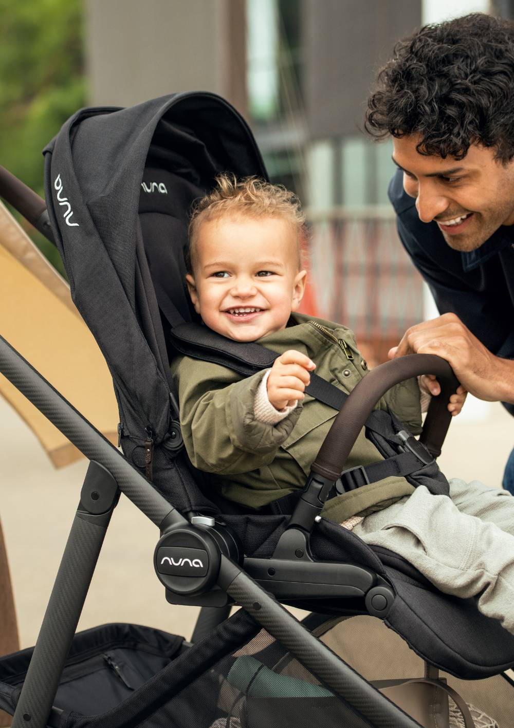 Nuna SWIV Kinderwagen Caviar 