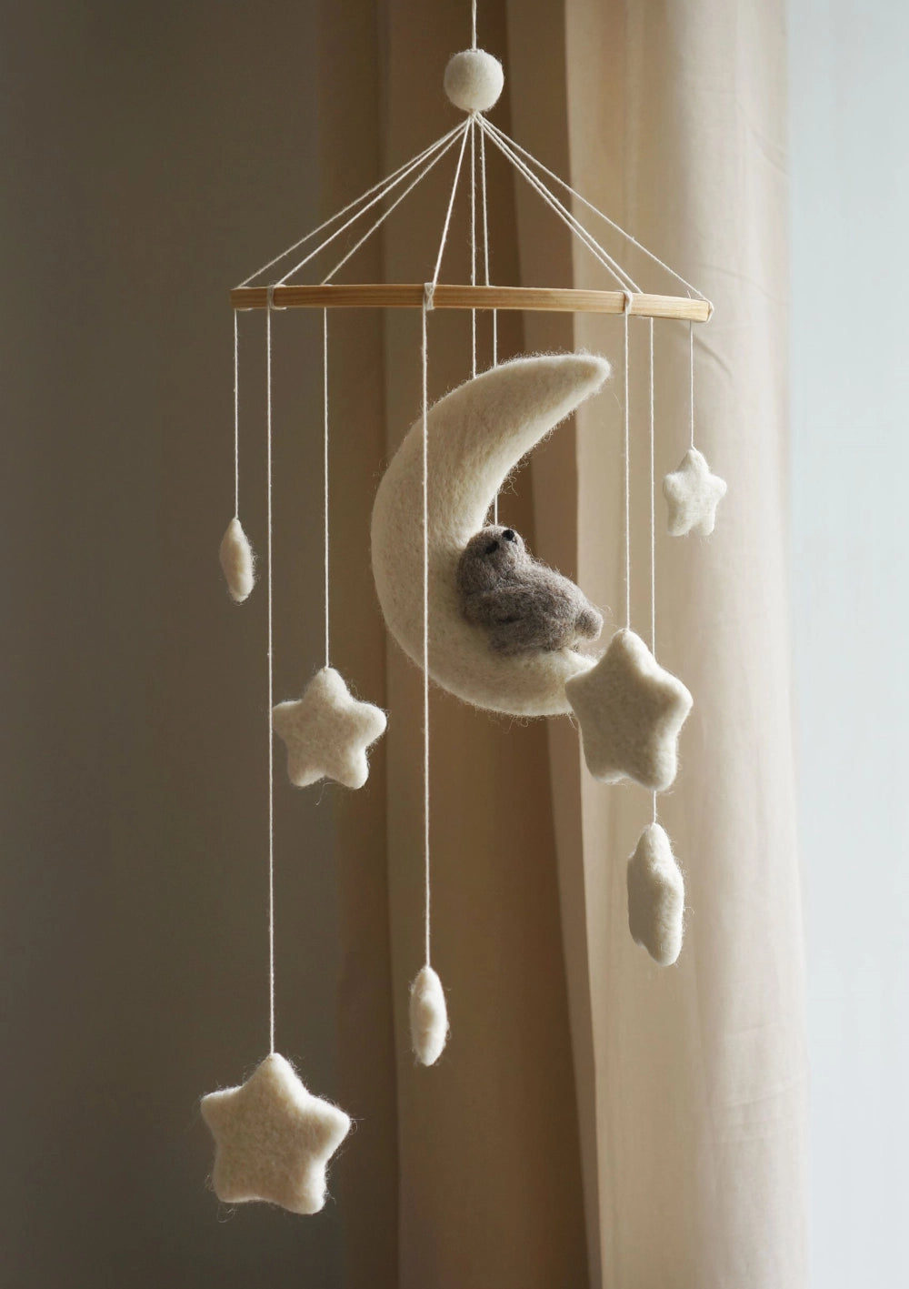 Gamcha Mobile 'Rabbit/White Moon'