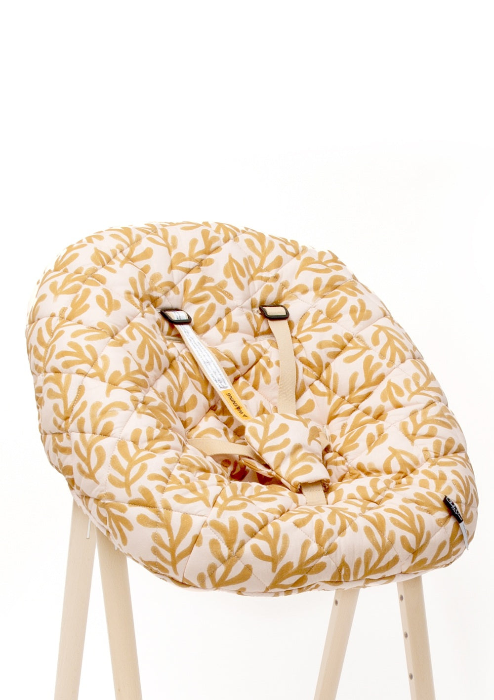 Charlie Crane Neugeborenen-Aufsatz für 'TOBO' Season Paper