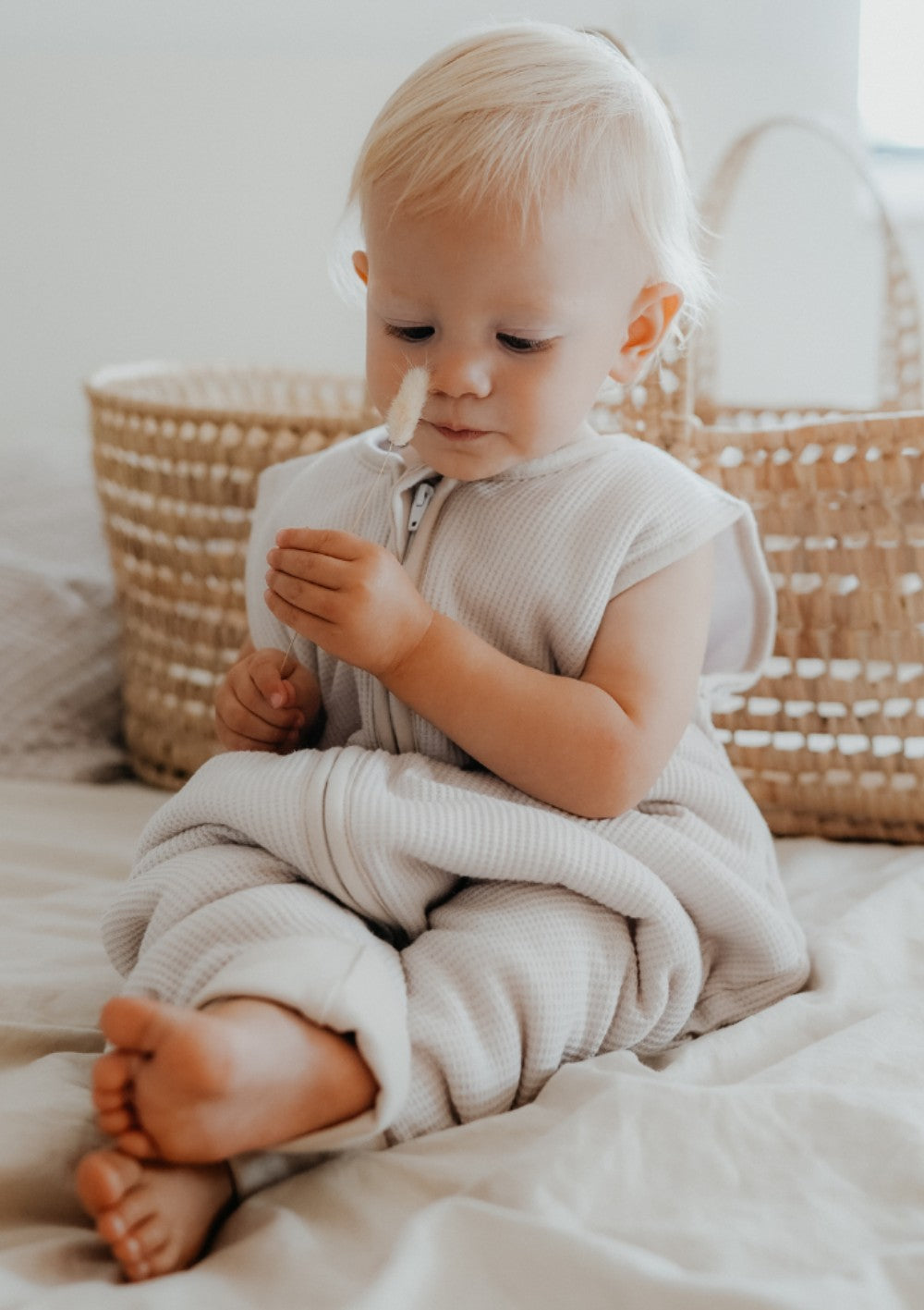 emma & noah Schlafsack mit Umschlag-Fuß 2,5 TOG Essential Beige