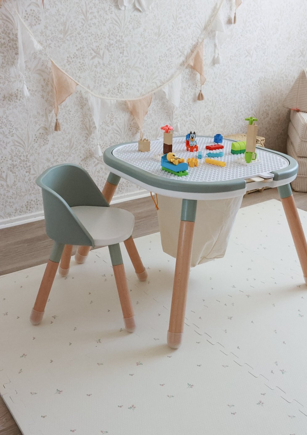 Funzy Stuhl für Spieltisch Pastell Grün
