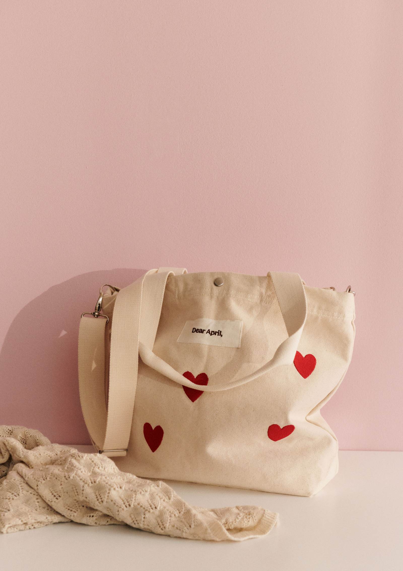 Dear April Tasche 'Heart' Little Love