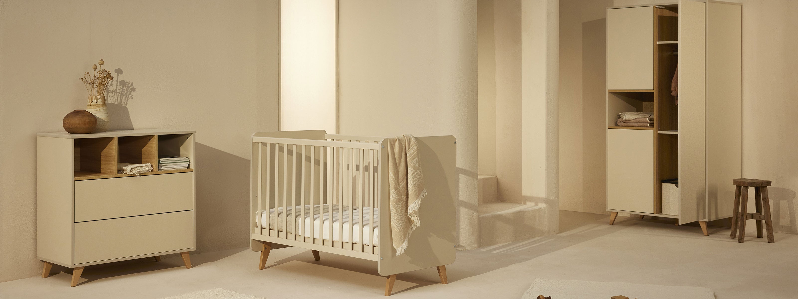Babybetten - modular und mitwachsend - im Bild: Quax Babyzimmer